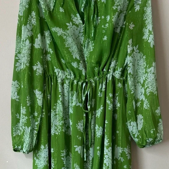 Sugarlips Kelly Green Floral Split Frilled Tie Neck Tiered Long Sleeve Dress - Picture 14 of 16